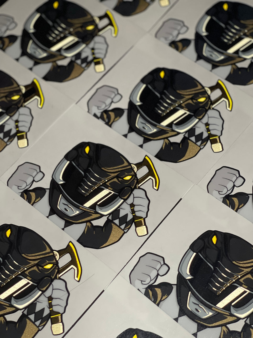 BLACK Peeker